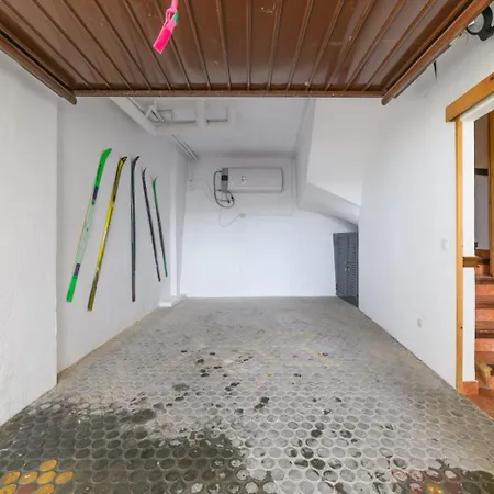 Makanai By Surynieve シャレー シエラネバダ