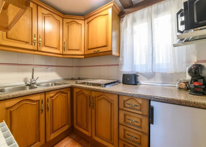 シャレー Makanai By Surynieve *